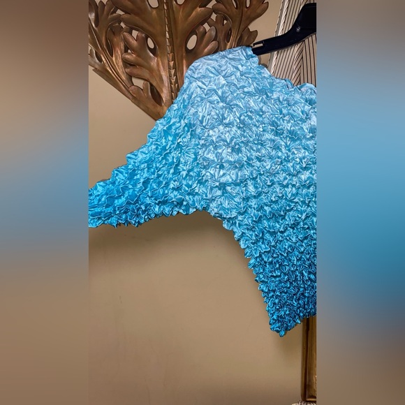 Women’s West Loop Popcorn Shirts - Picture 10 of 16